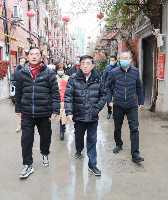 区人大常委会主任朱勤皓带队深入四川北路街道开展“促发展、保安全”大走访、大排查3