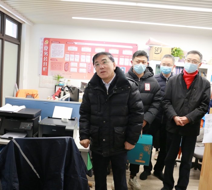 区人大常委会主任朱勤皓带队深入四川北路街道开展“促发展、保安全”大走访、大排查5
