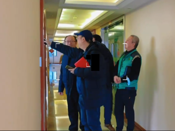 区人大常委会嘉兴路街道工委走访人大嘉兴组代表2