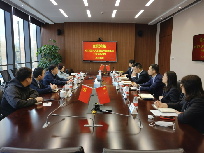 区人大常委会主任朱勤皓赴企业开展大走访、大排查工作1