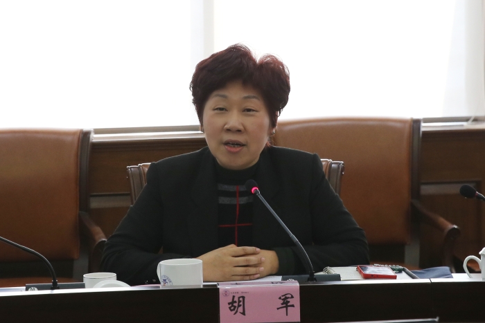 朱勤皓主任走访区法院2